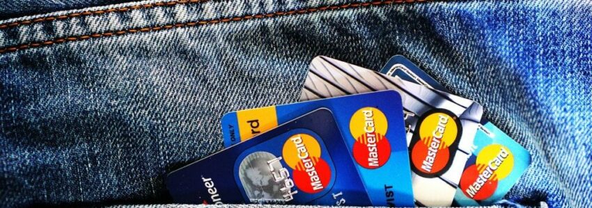 An array of credit cards that might or might not be paid.